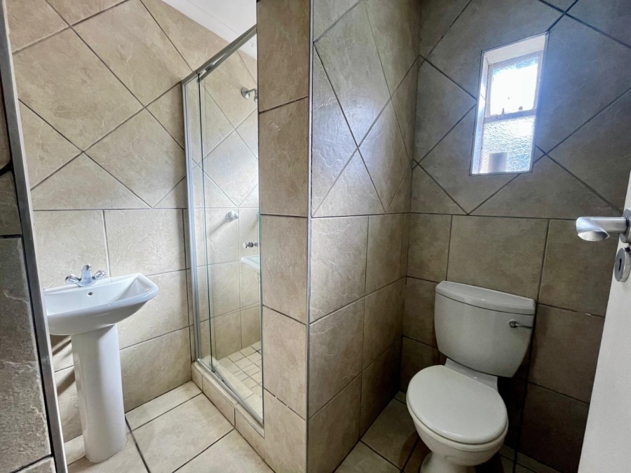 To Let 1 Bedroom Property for Rent in Stirling Eastern Cape